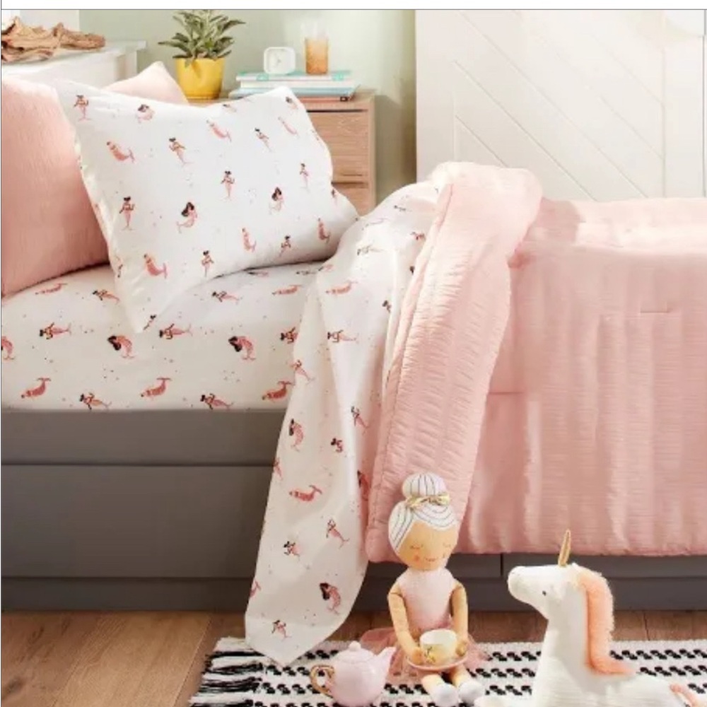 Pink Mermaid Bedding Set